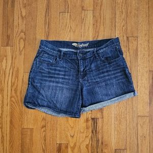 Old Navy- Boyfriend short Size 6